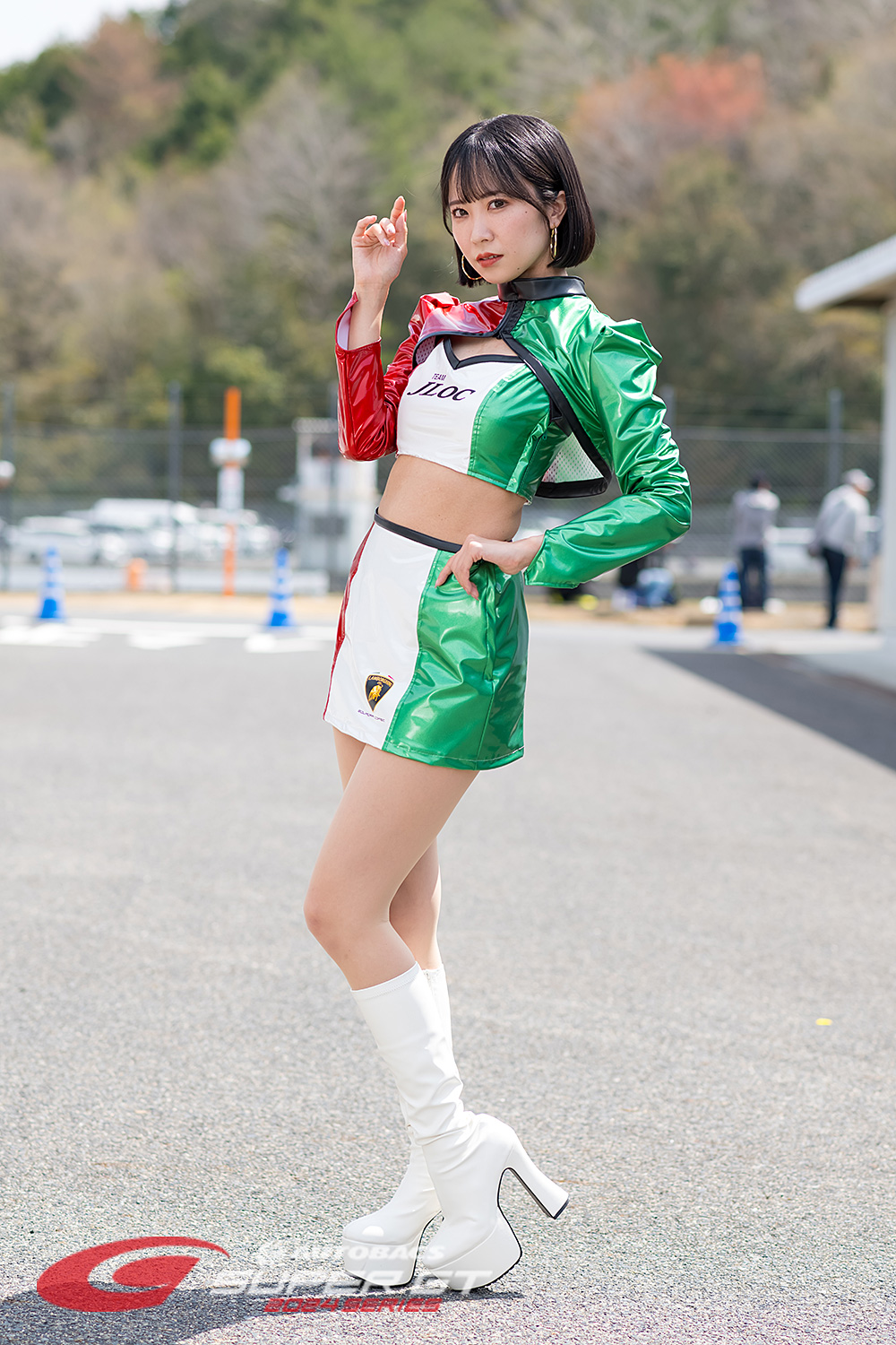 根岸 しおり
