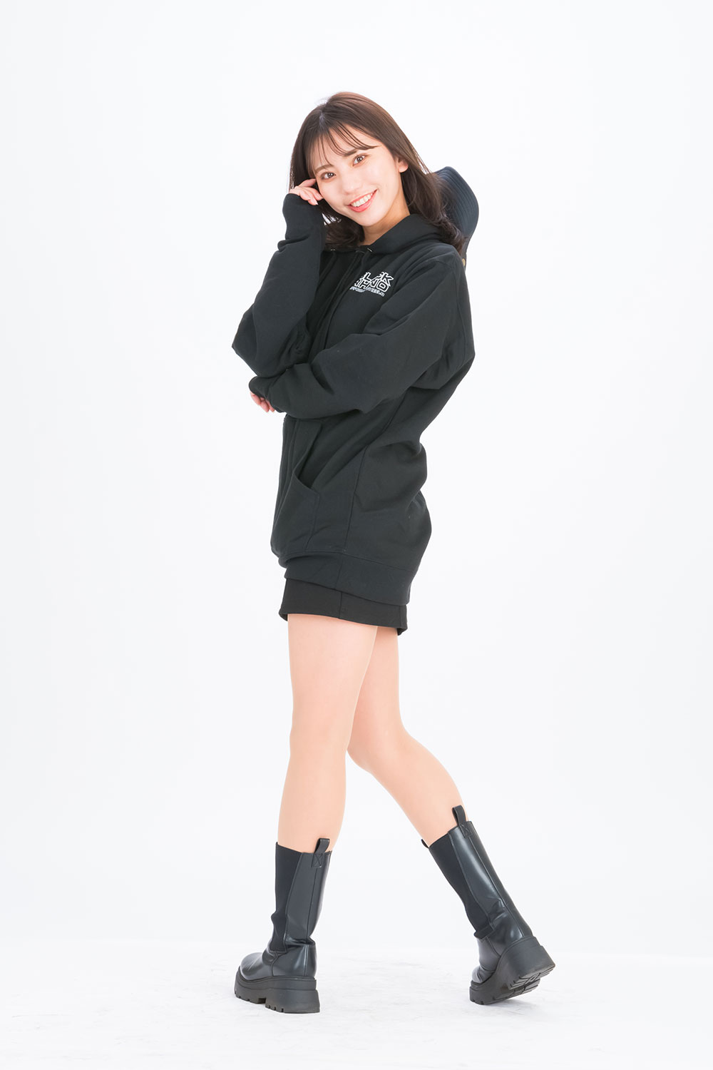 松久奈央
