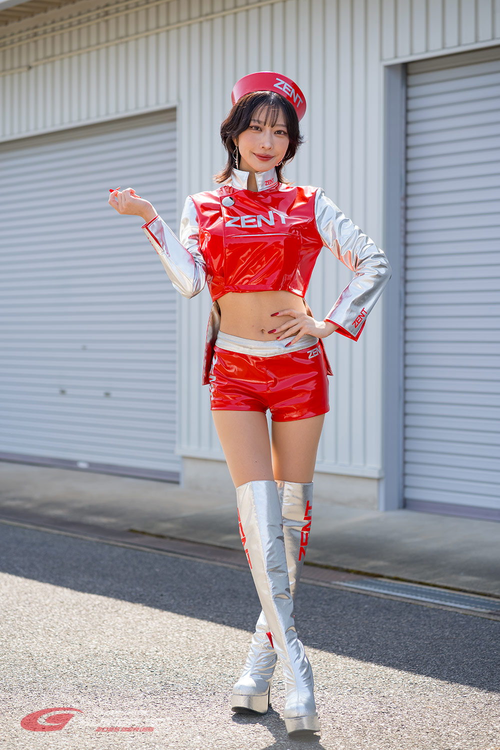 西井 綾音